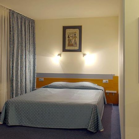 Hotel Luxor Melnik  Buitenkant foto