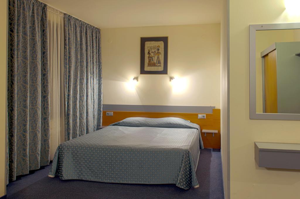 Hotel Luxor Melnik  Buitenkant foto